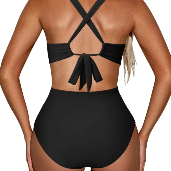 Bathingsuit, bikini, beachwear, swimwear, swimsuit, one piece, suit, beach, pool - Picture 4 of 17